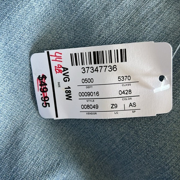 Jean capris - Picture 4 of 4